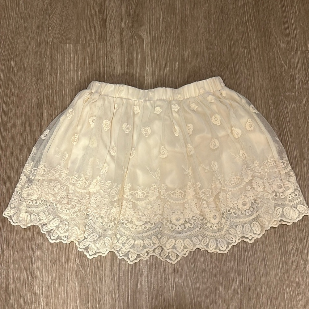 White/Cream Forever21 Skirt Women’s Medium